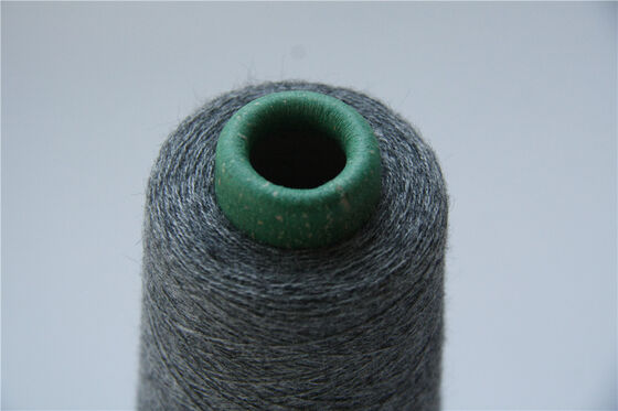 FR Para Aramid सिलाई धागा कच्चा पीला Ne30/2 कपड़े की बुनाई के लिए