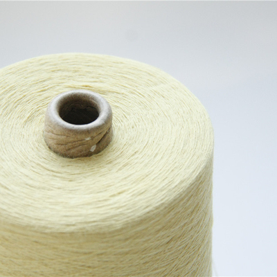 FR Para Aramid सिलाई धागा कच्चा पीला Ne30/2 कपड़े की बुनाई के लिए